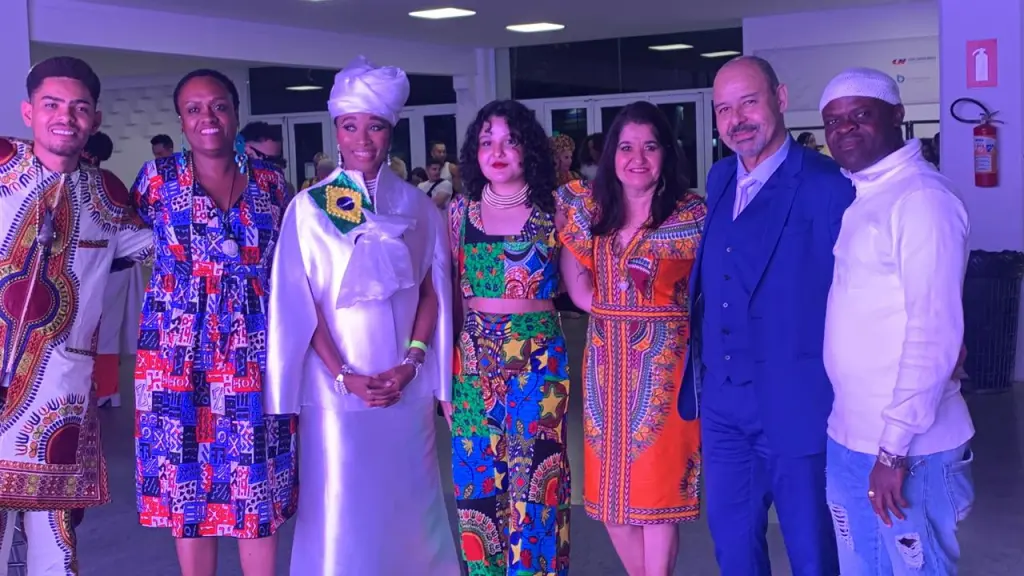 https://adireoodua.org/wp-content/uploads/2023/07/Olori-Ronke-Ademiluyi-Ogunwusi-Founder-Africa-Fashion-Week-London-Nigeria-and-Brazil.webp
